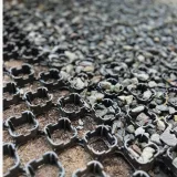 Kombinasi TurfPave gravel paver dengan isian batu koral hias